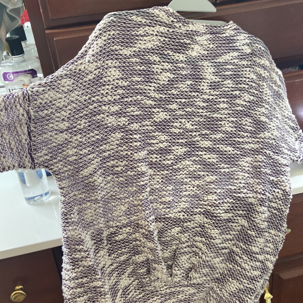 Sweater - Picture 5 of 5